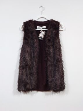 Faux Fur Knit Vest Burgundy Sleeveless Layering Piece Boho Chic Size XS/S